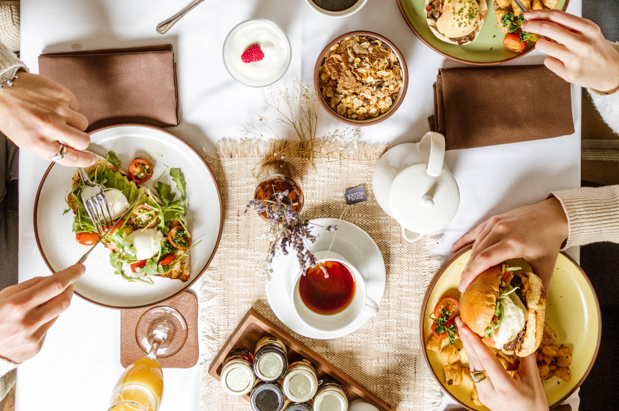 PLAN YOUR PERFECT “BRUNCH DAY” IN OLD MONTREAL